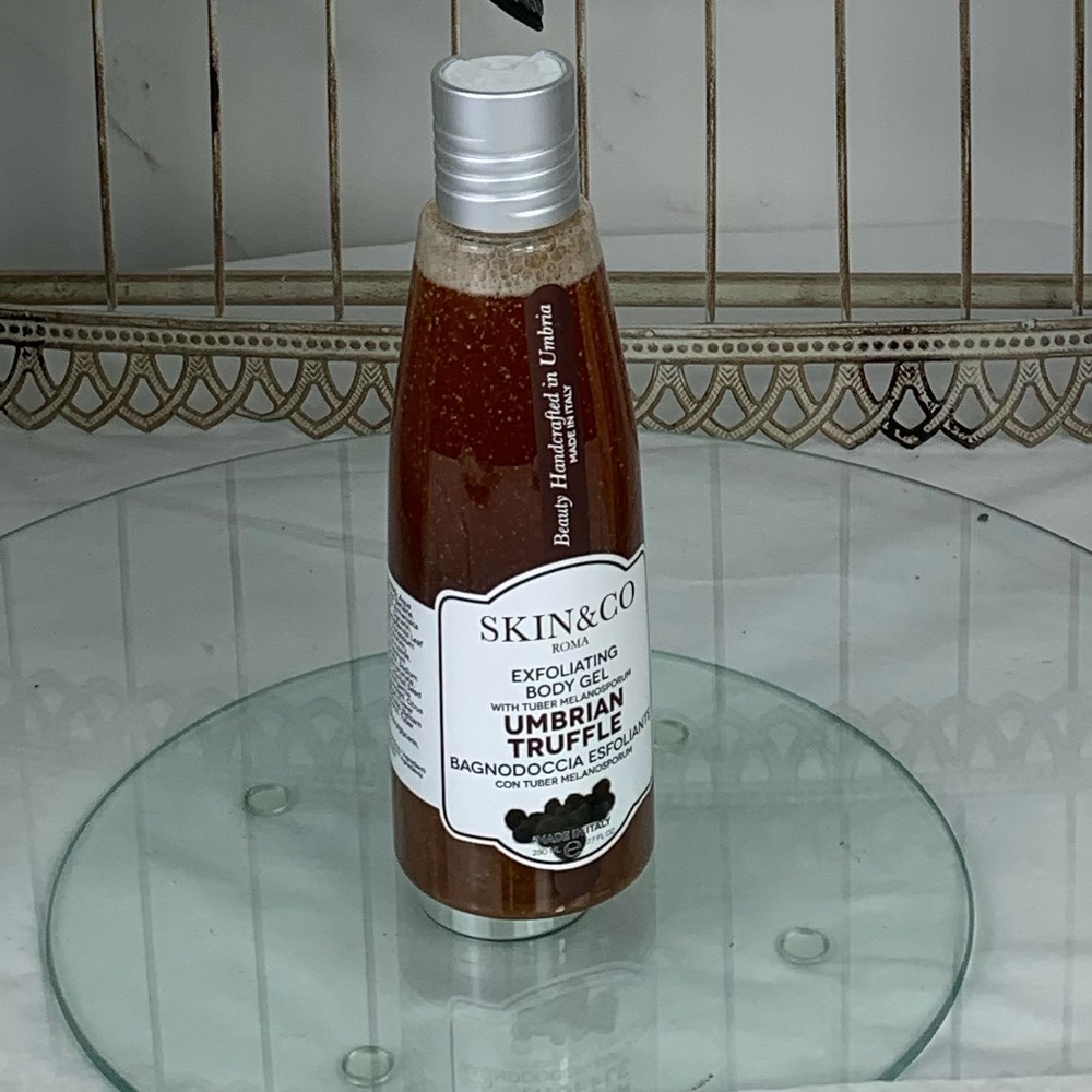 Skin& Co Roma Exfoliating Body Gel.